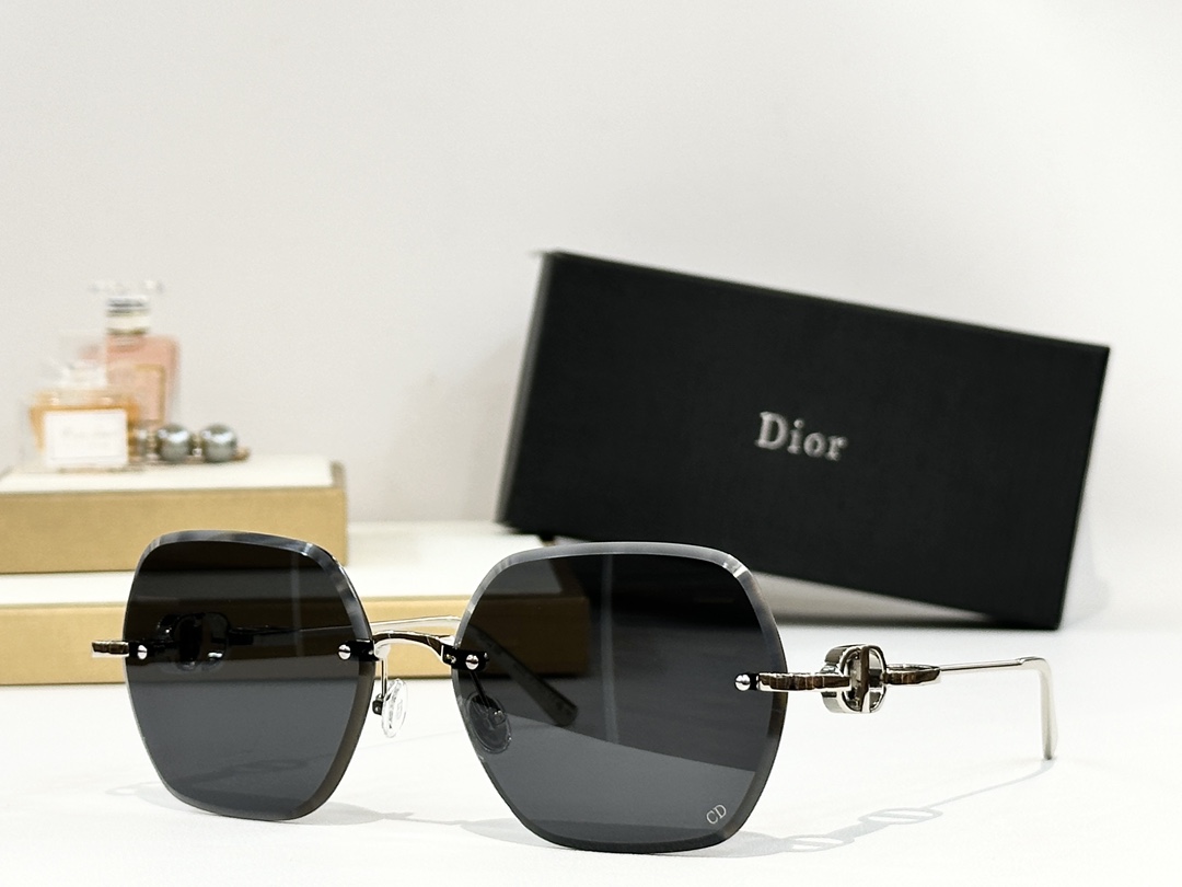  DIOR
MOD：30A0
Size：61口17 130
