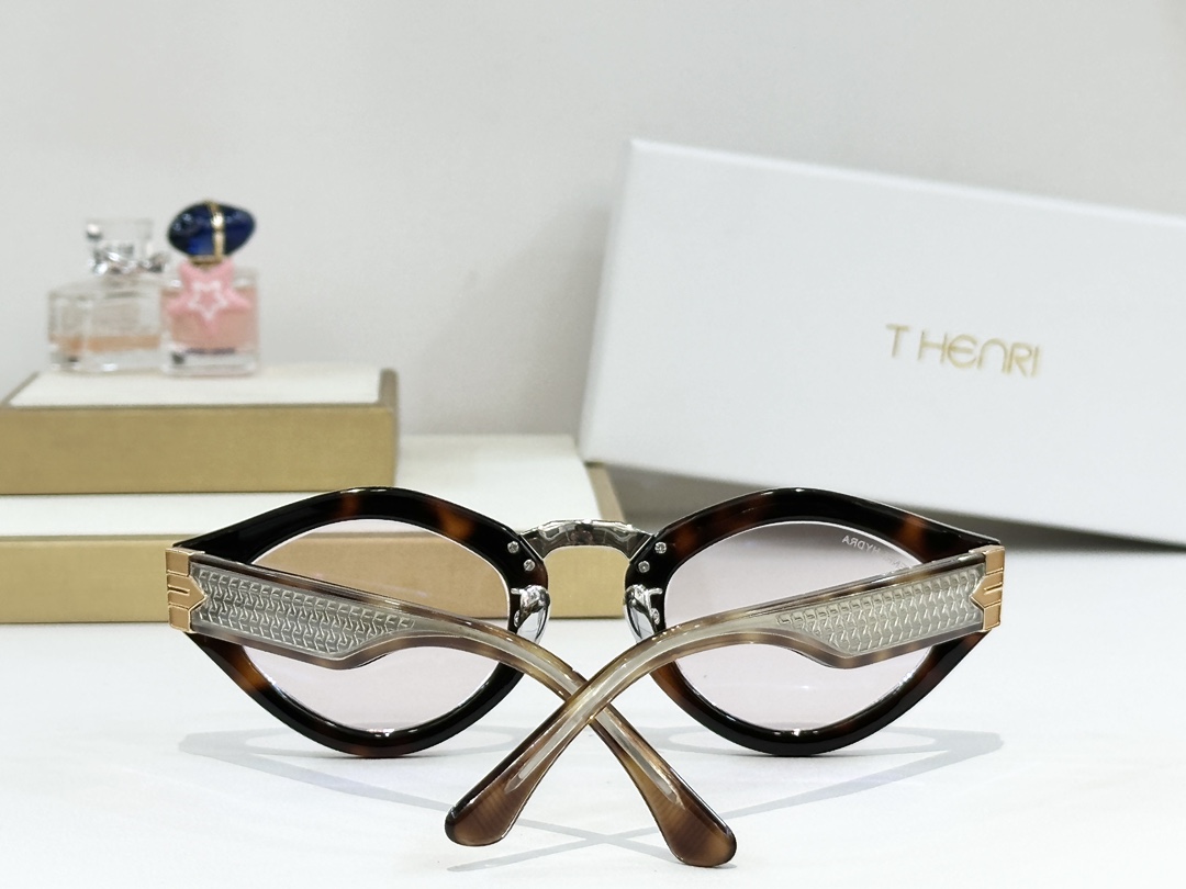  THENRI
MODELChamPagne1of65
SIZE50口25-145

