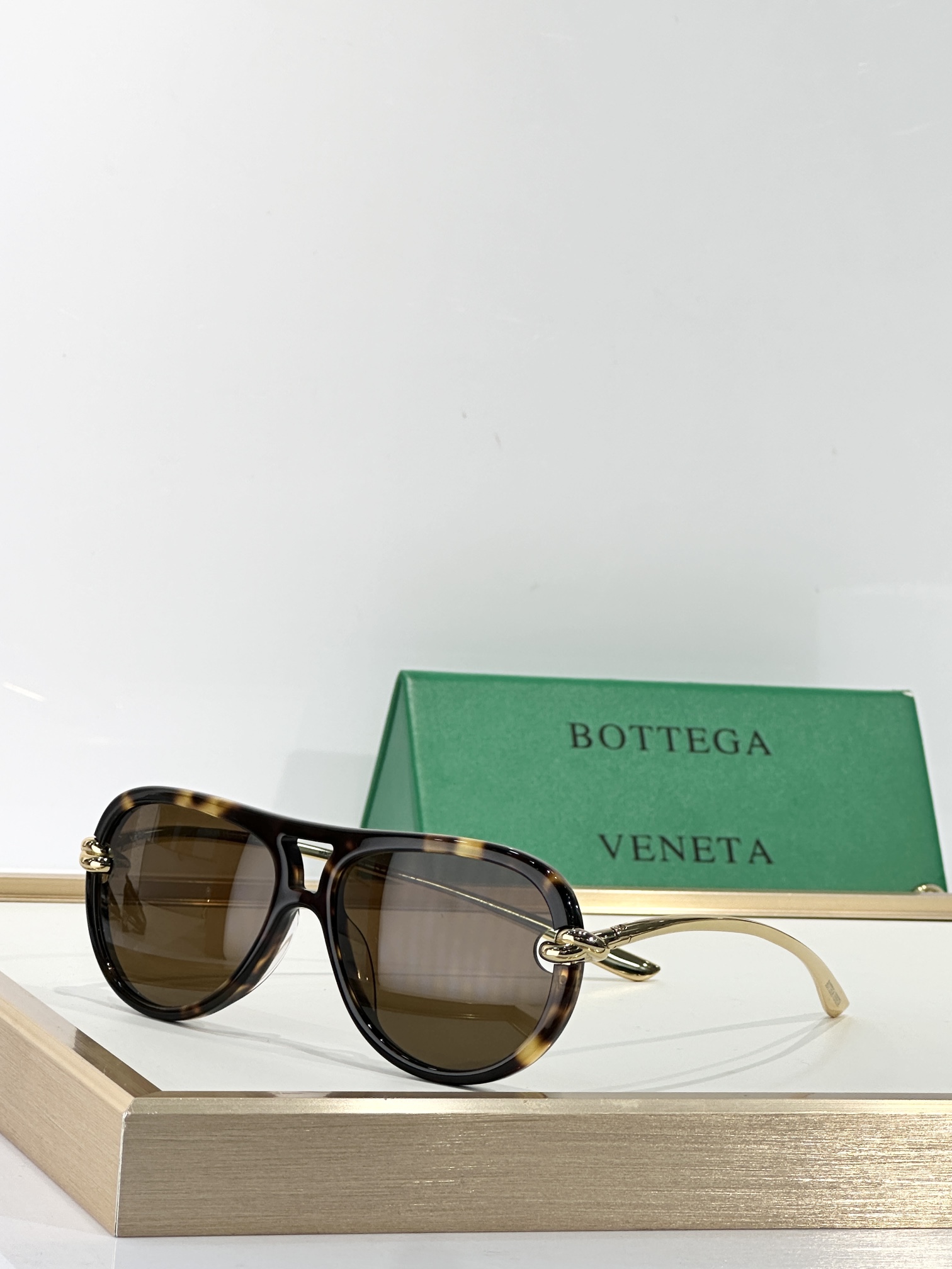  BOTTEGA VENET*
MODEL：BV1418S
SIZE：58口15-145
