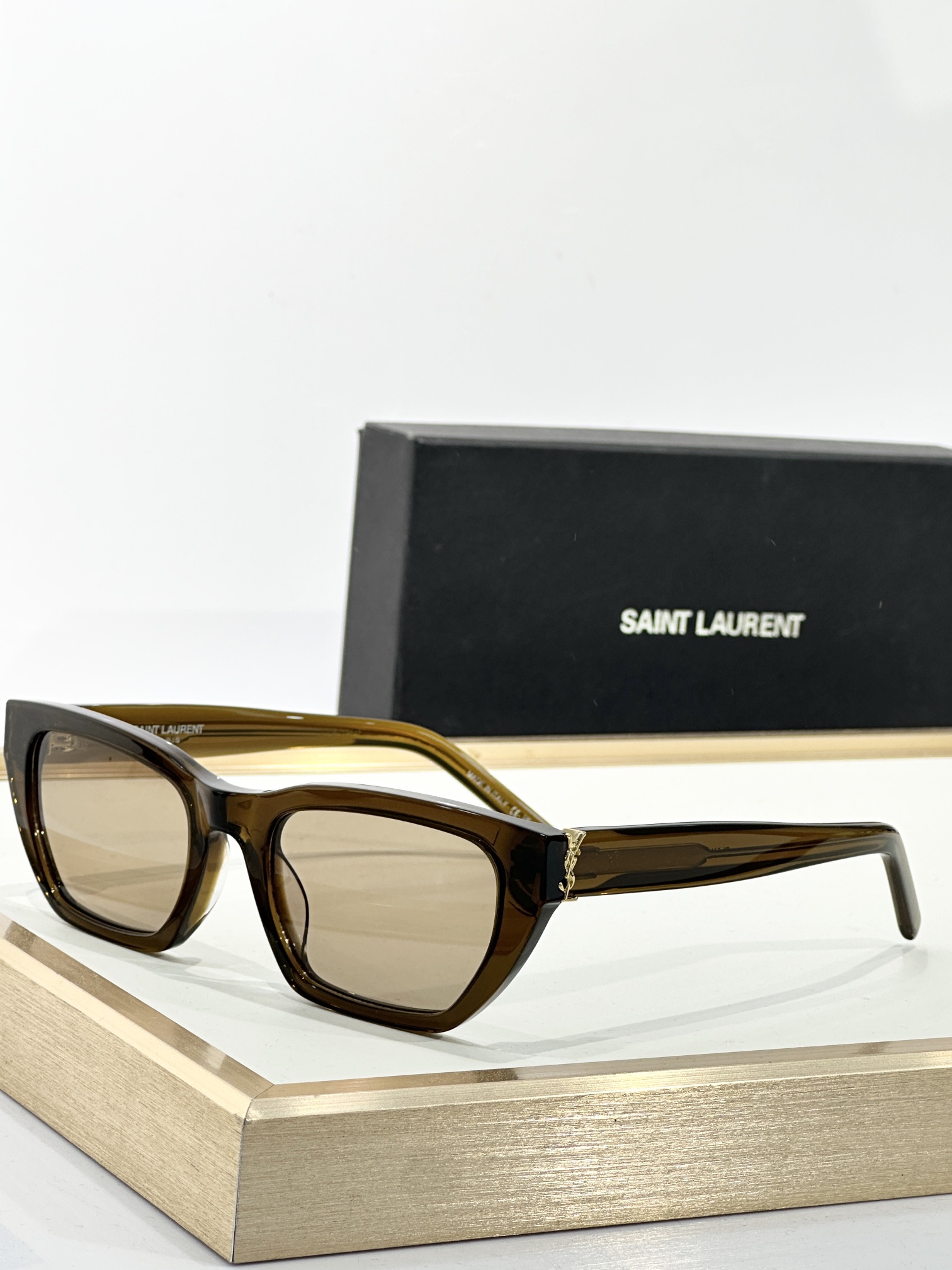  Saint Laurent
 SL M127/F
小logo 𝑦𝑠𝑙点缀
size：53口20-145