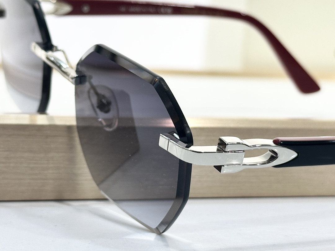  Cartier
MOD：CT0439S
Size：57口21 145

