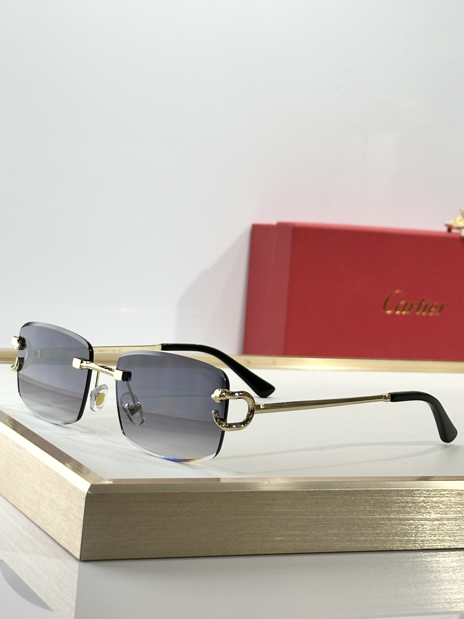  Cartier
MOD：CT0228
Size：53口21-140

