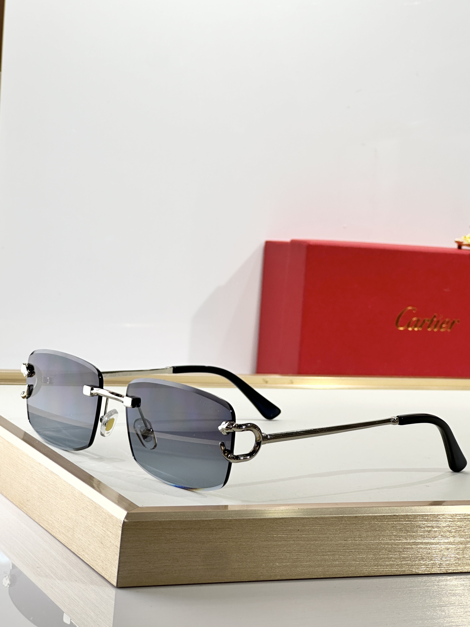  Cartier
MOD：CT0228
Size：53口21-140

