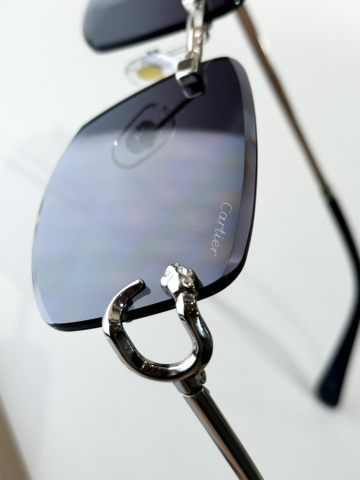  Cartier
MOD：CT0228
Size：53口21-140

