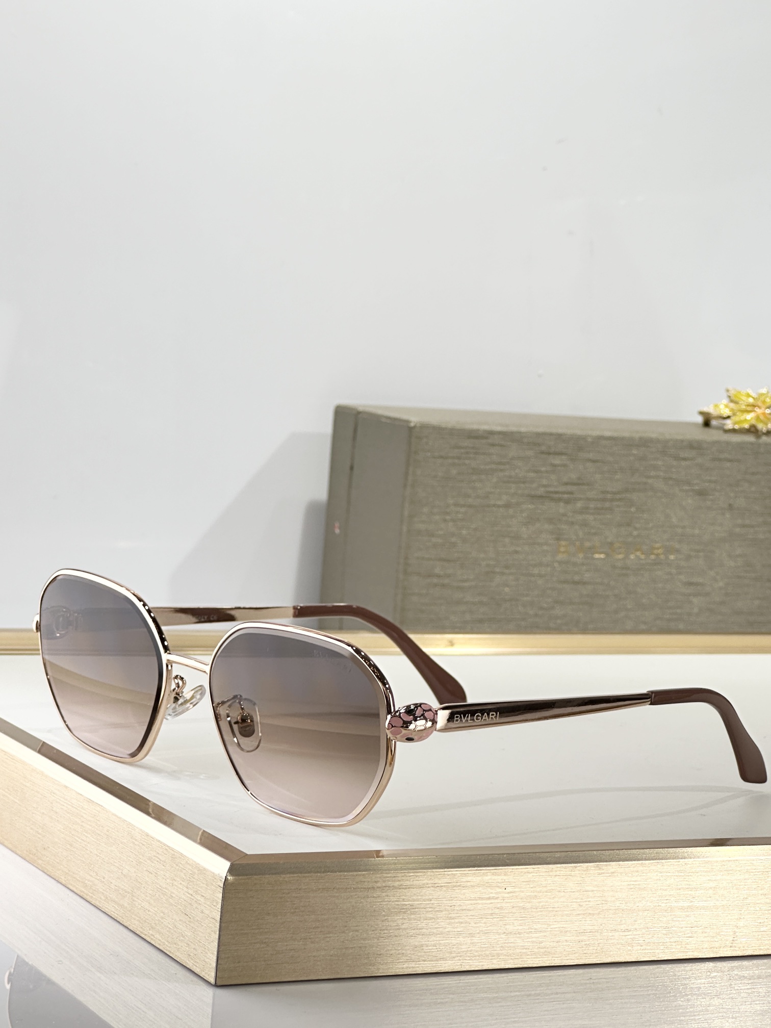  BVLGAR*
MODEL：BV 5034
SIZE：55口21-140
