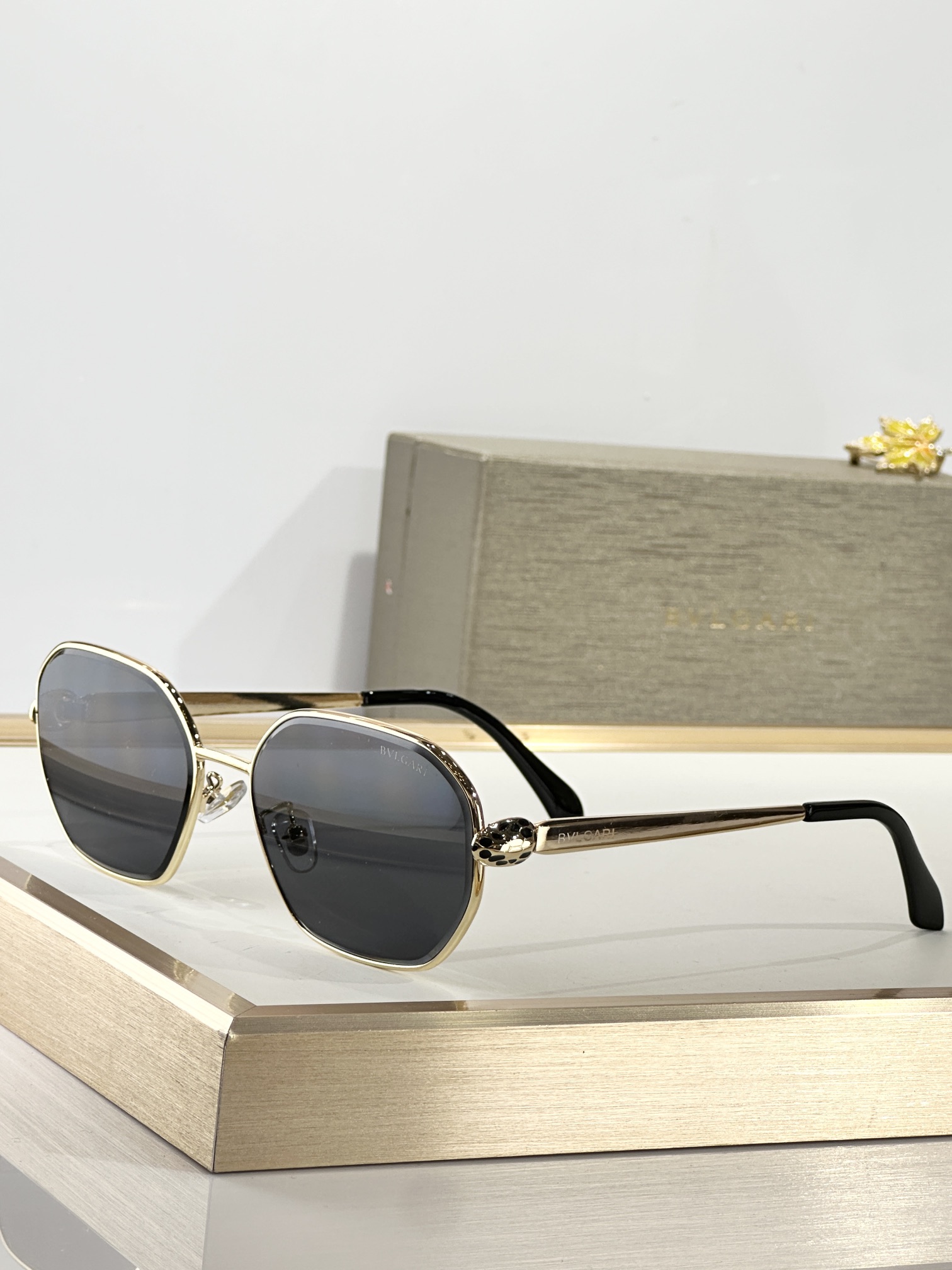  BVLGAR*
MODEL：BV 5034
SIZE：55口21-140
