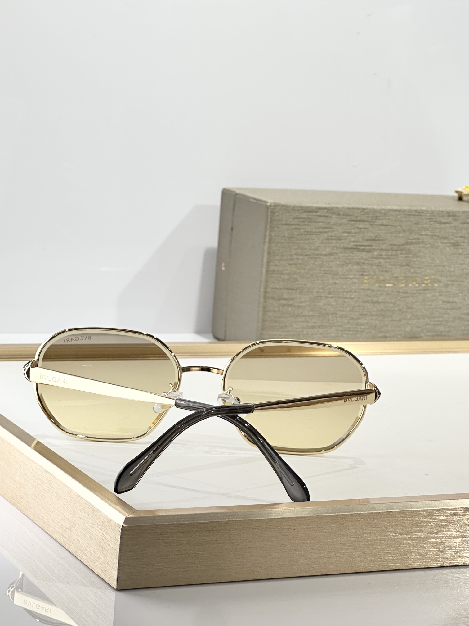  BVLGAR*
MODEL：BV 5034
SIZE：55口21-140
