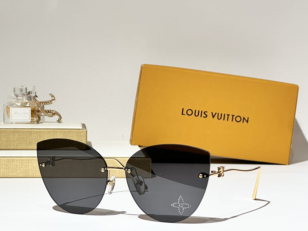  LOUIS VUITTO*
MODEL：Z2827U
SIZE：61口14-140
