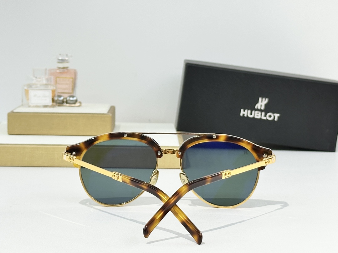  HUBLOT
MODELH313
SIZE：54口17-145
