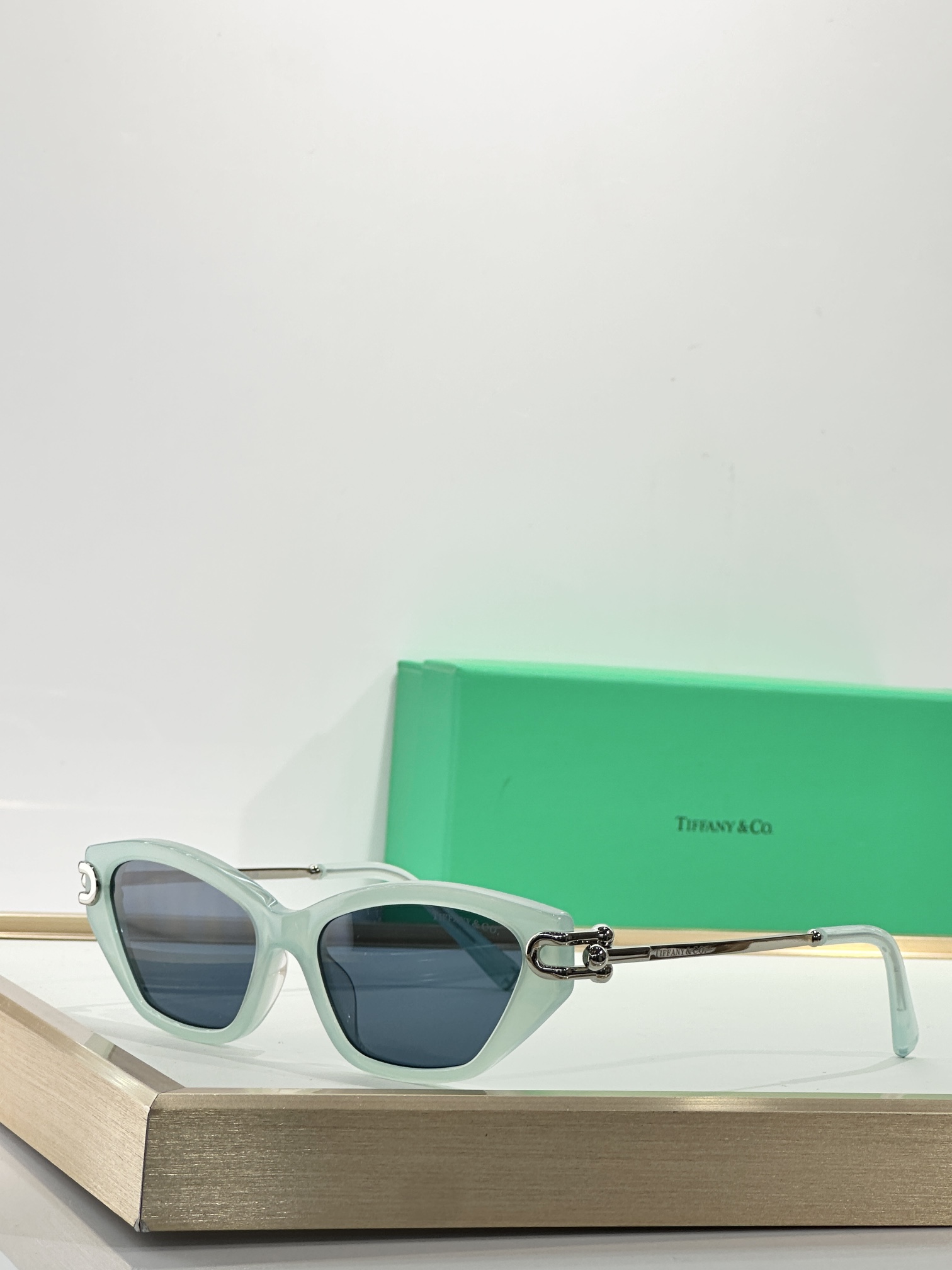  TIFFANY & CO.
MODELTF4231U
SIZE53口17-140
