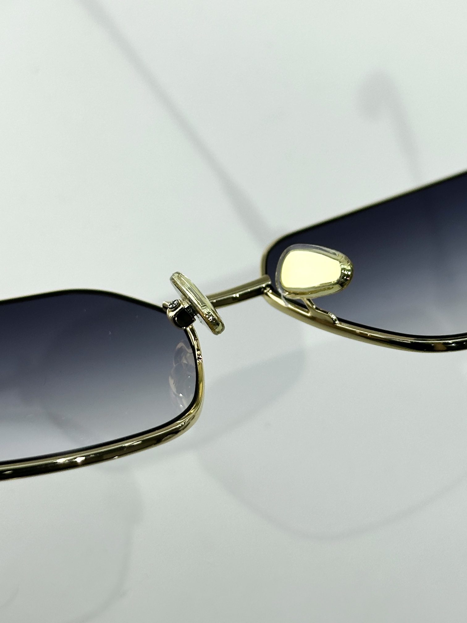  TIFFANY & CO.
MODELTF3111
SIZE58口16-140
