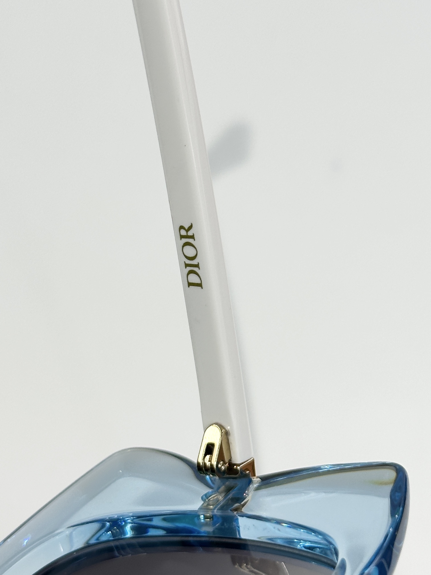 DIOR
MOD：DiorButterfly S1I
Size：53口16 145

