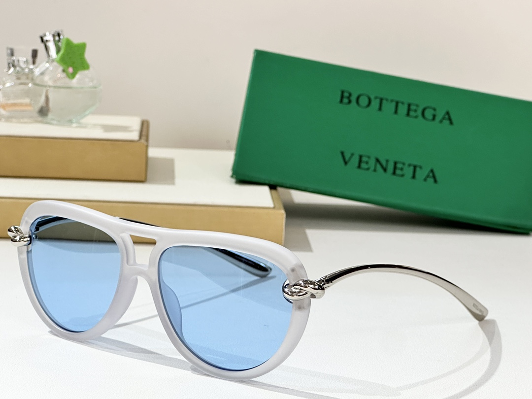  Bottega Venet*
MODEL：BV1418S
SIZE：58口15-145
