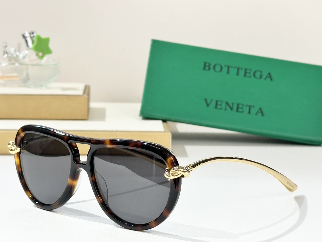  Bottega Venet*
MODEL：BV1418S
SIZE：58口15-145
