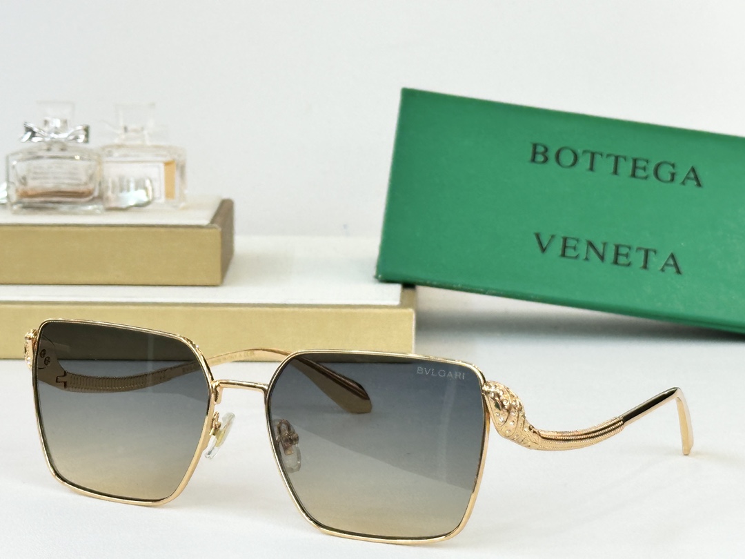  Bottega Venet*
MODEL：BV1427LU
SIZE：61口17-138
