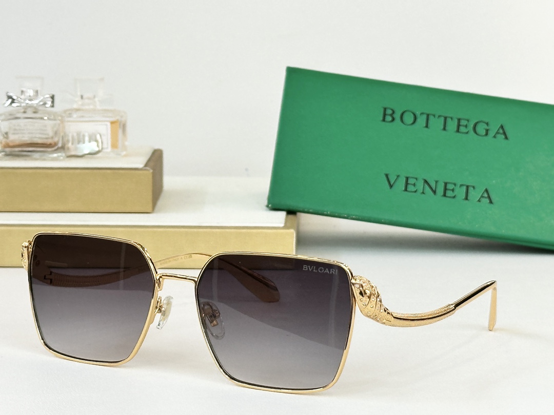  Bottega Venet*
MODEL：BV1427LU
SIZE：61口17-138
