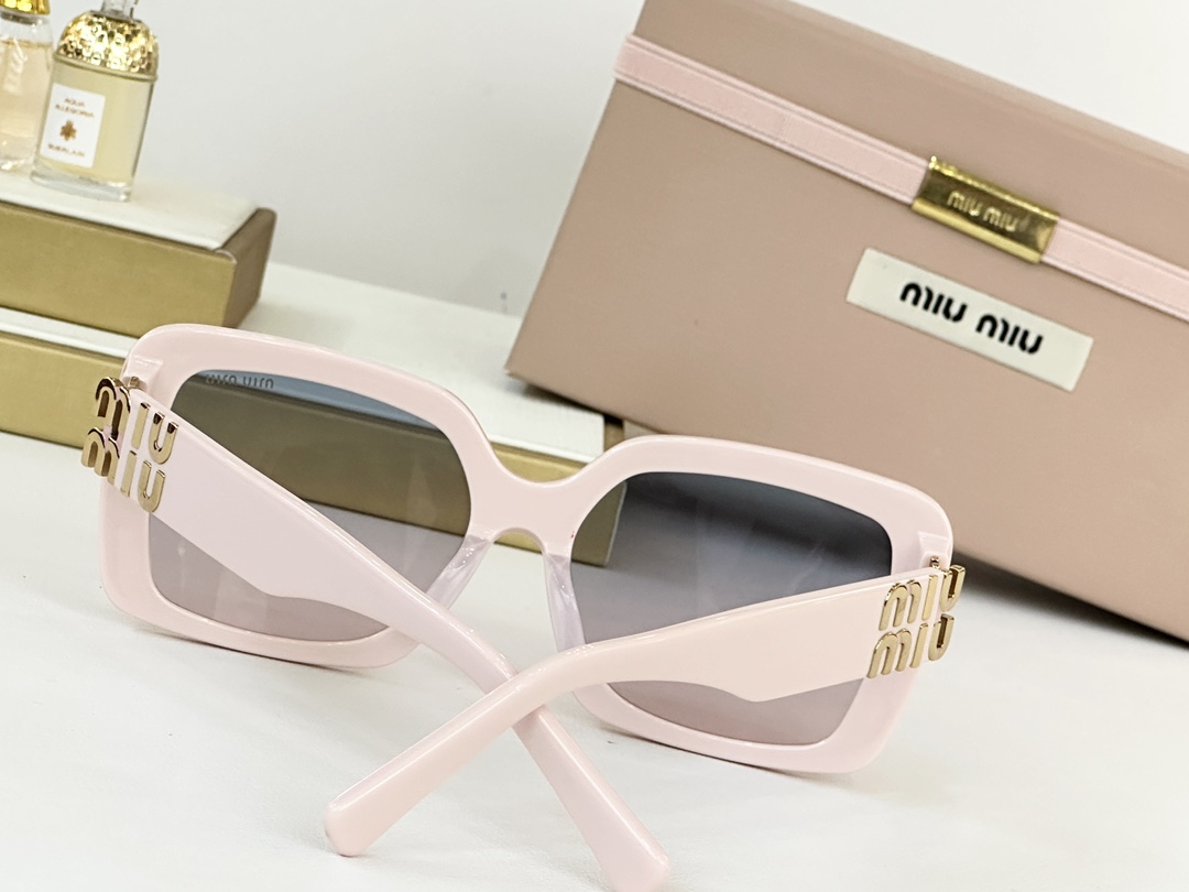  MIU MI*
MODSMU 10Y
Size56口17 140
