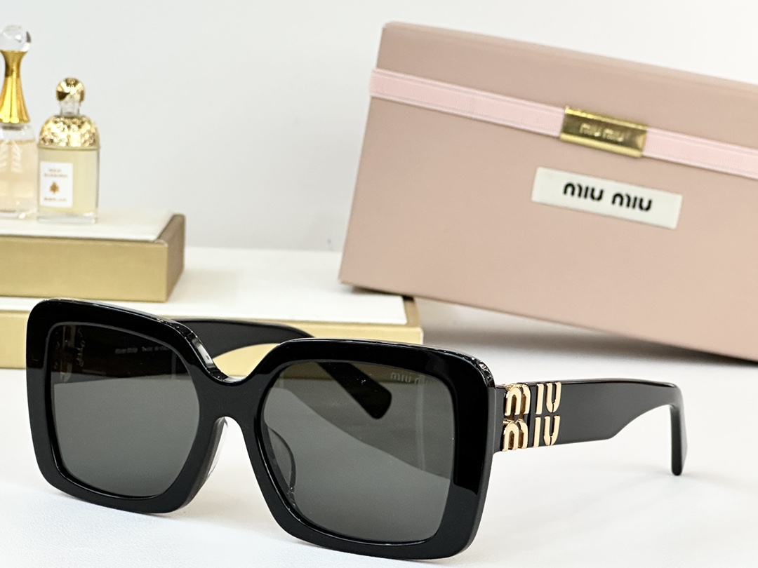  MIU MI*
MODSMU 10Y
Size56口17 140
