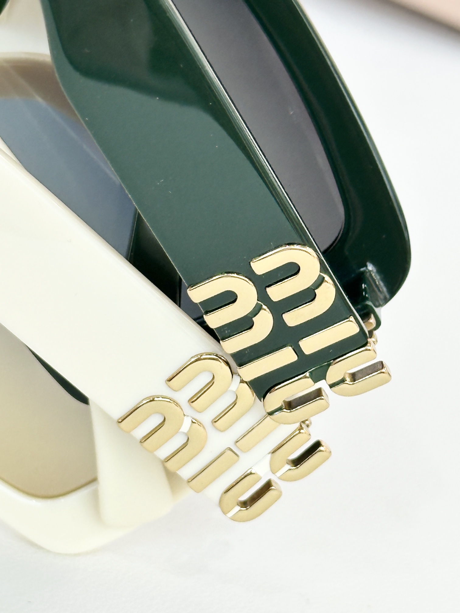  MIU MI*
MODSMU 10Y
Size56口17 140
