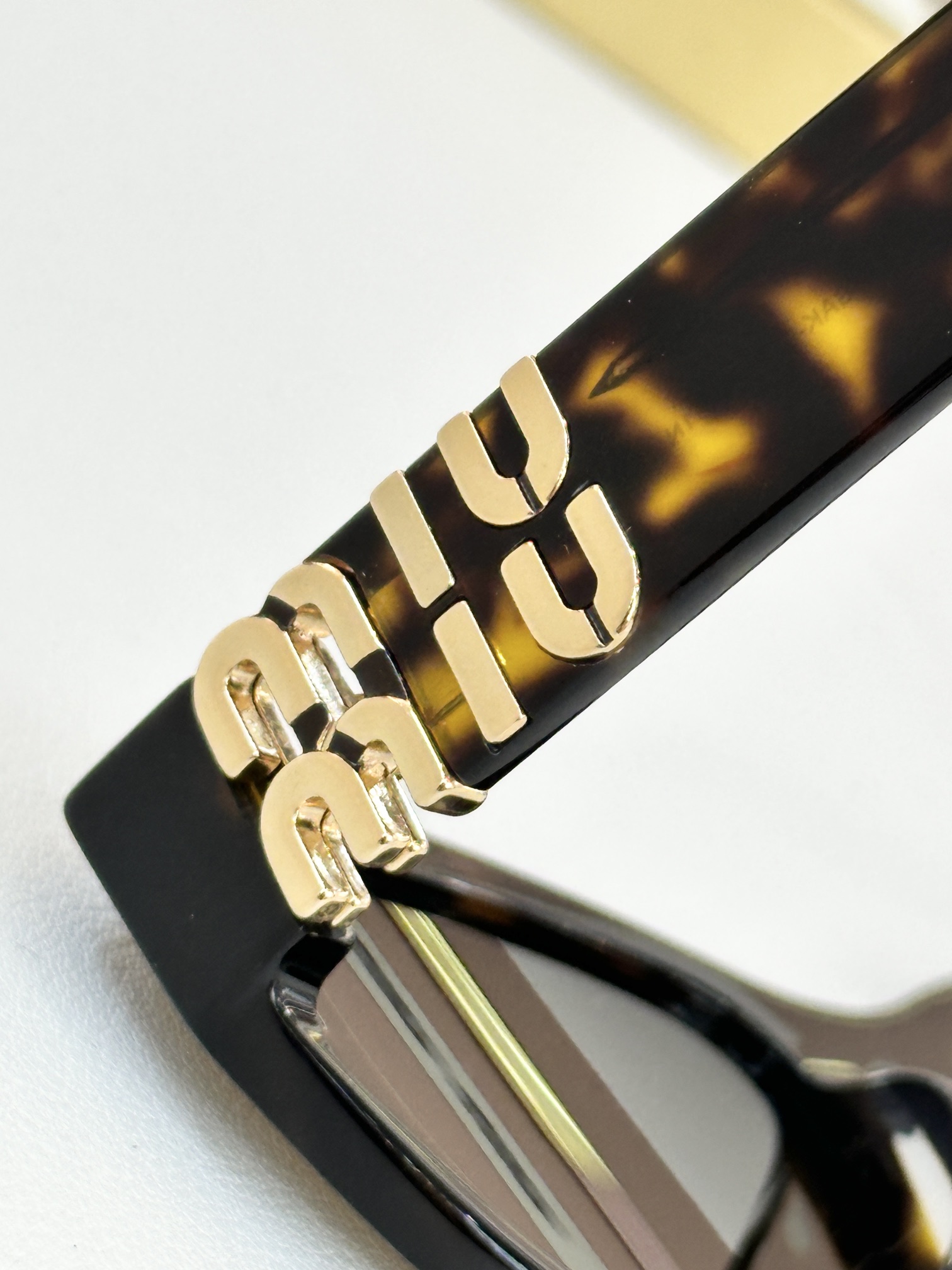  MIU MI*
MODSMU A03
Size54口19 140
