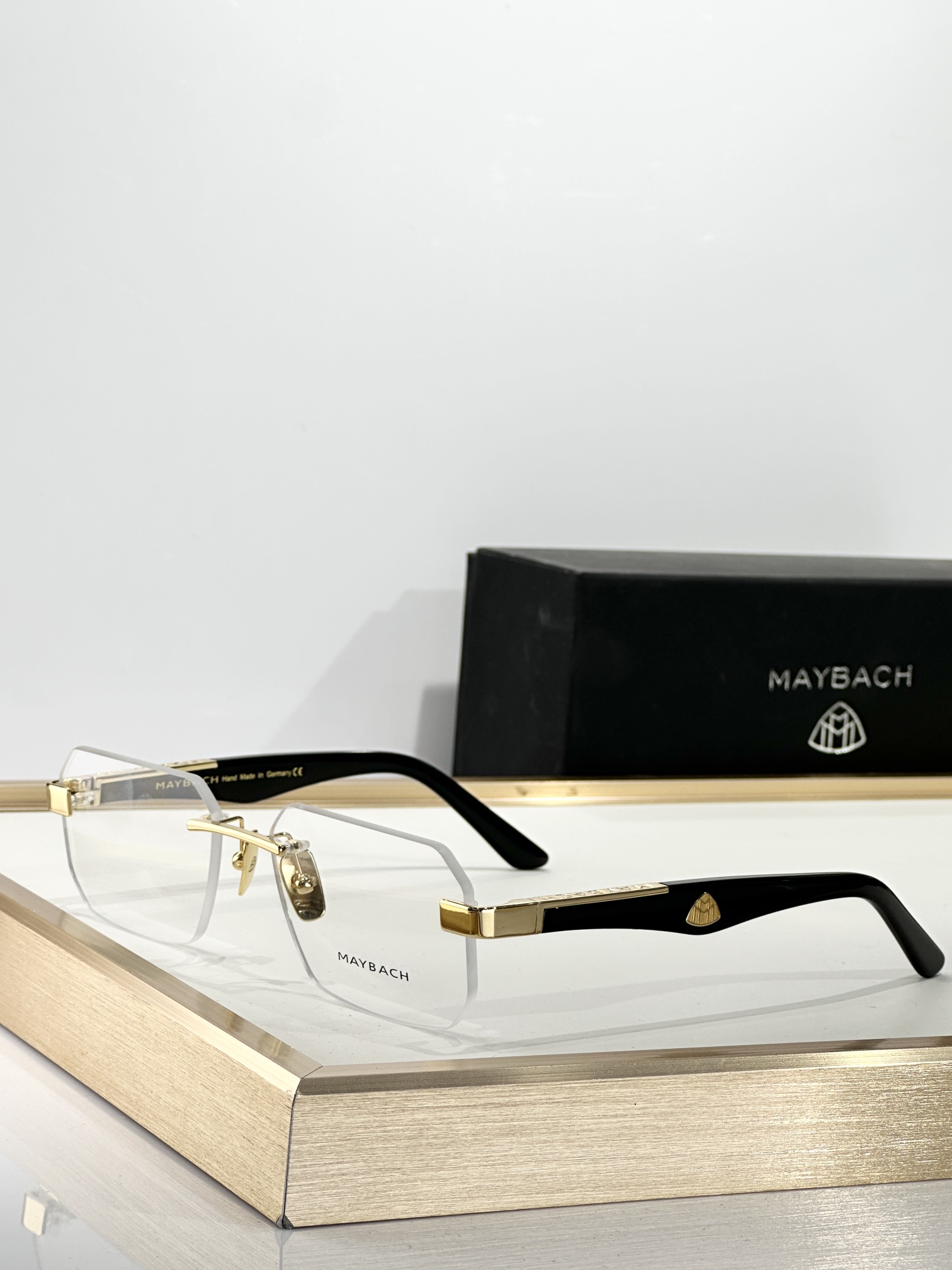 MAYBAC*MODEL：THE TAIGESIZE：57口18-140