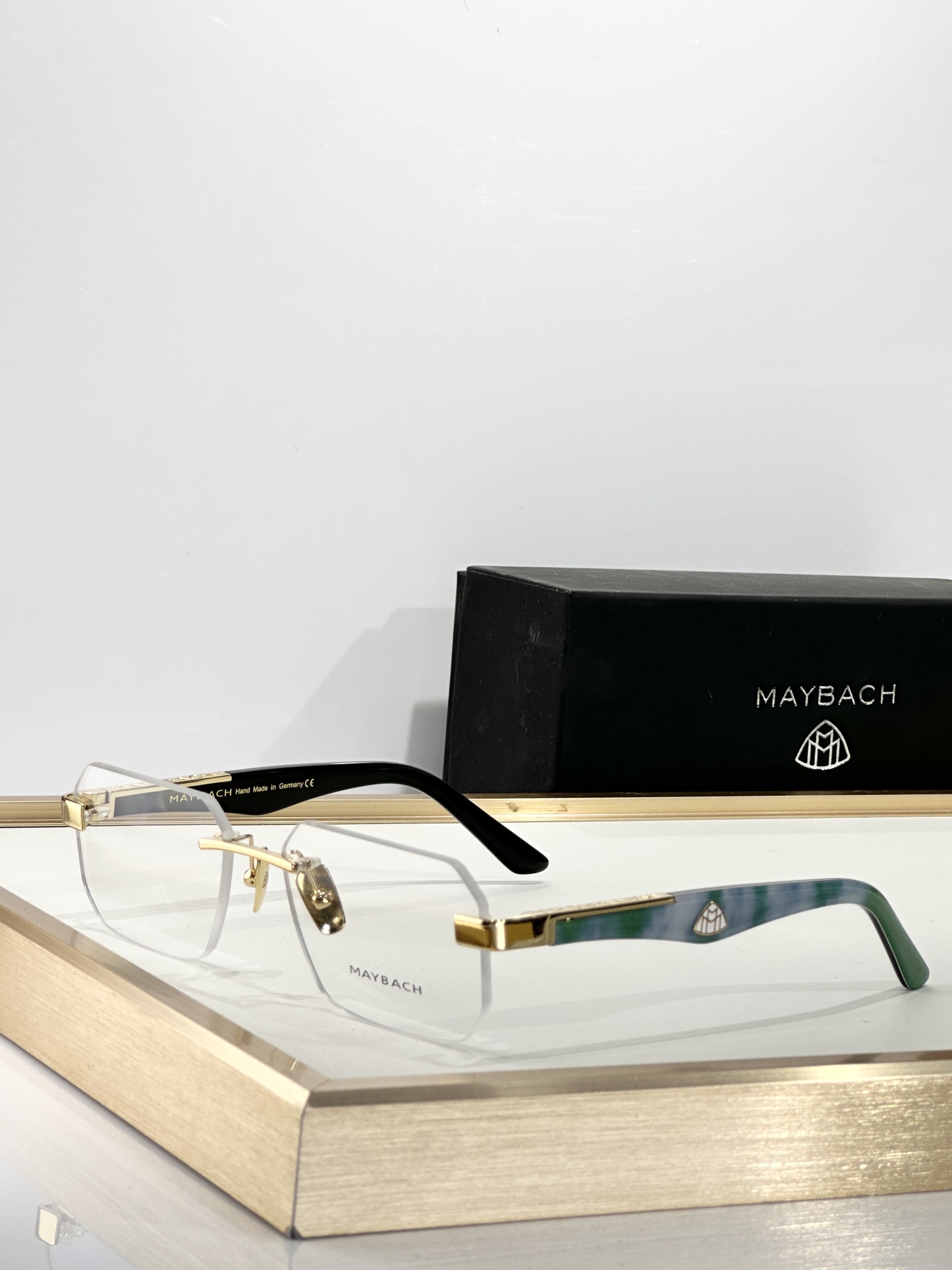 MAYBAC*MODEL：THE TAIGESIZE：57口18-140