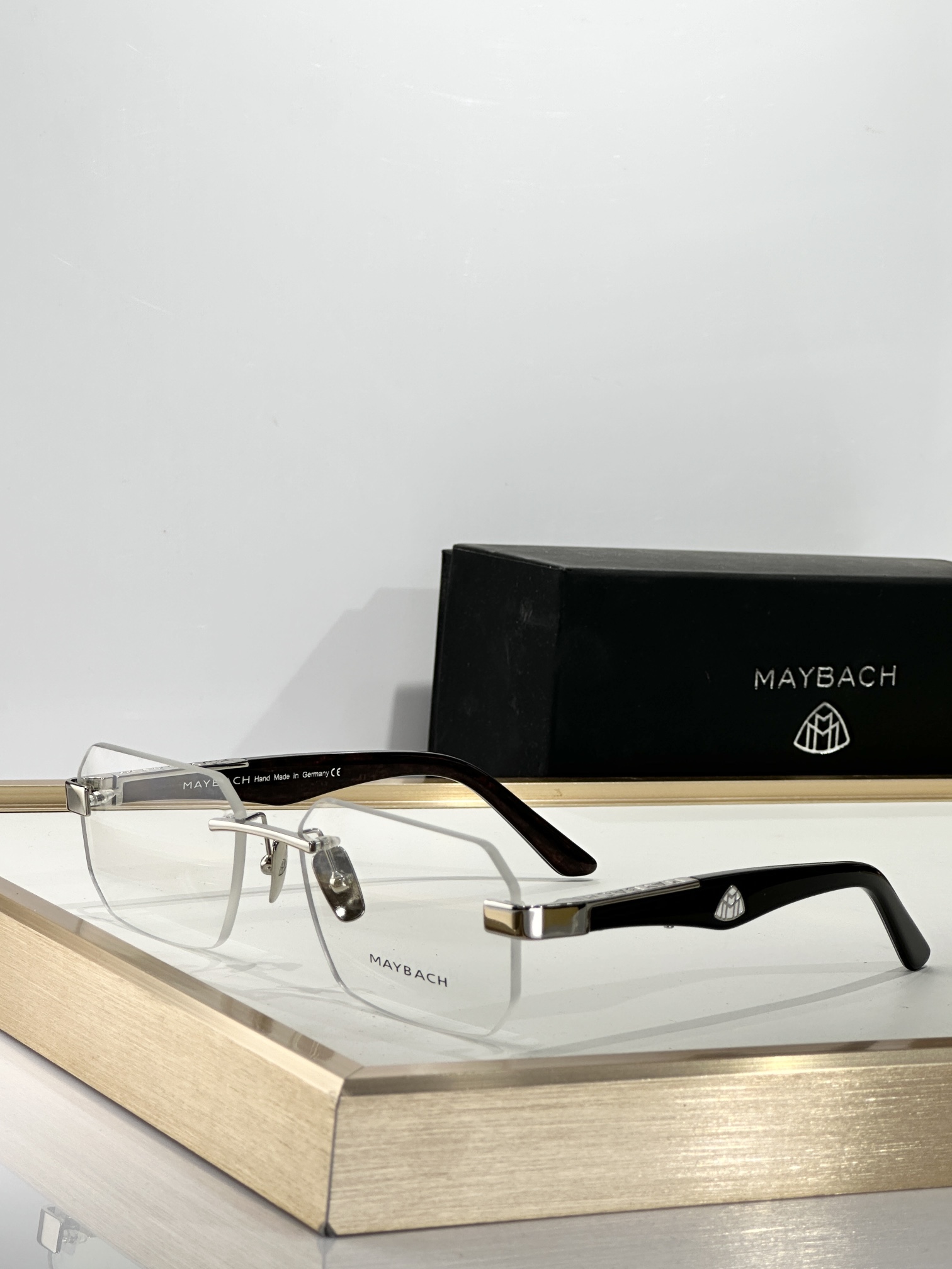 MAYBAC*MODEL：THE TAIGESIZE：57口18-140