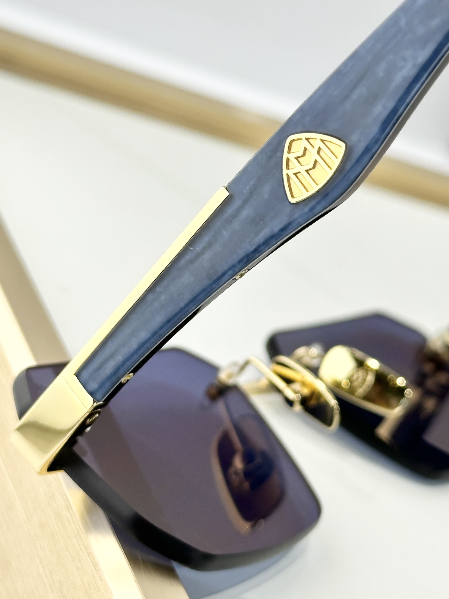 MAYBAC*MODEL：THE TAIGESIZE：57口18-146