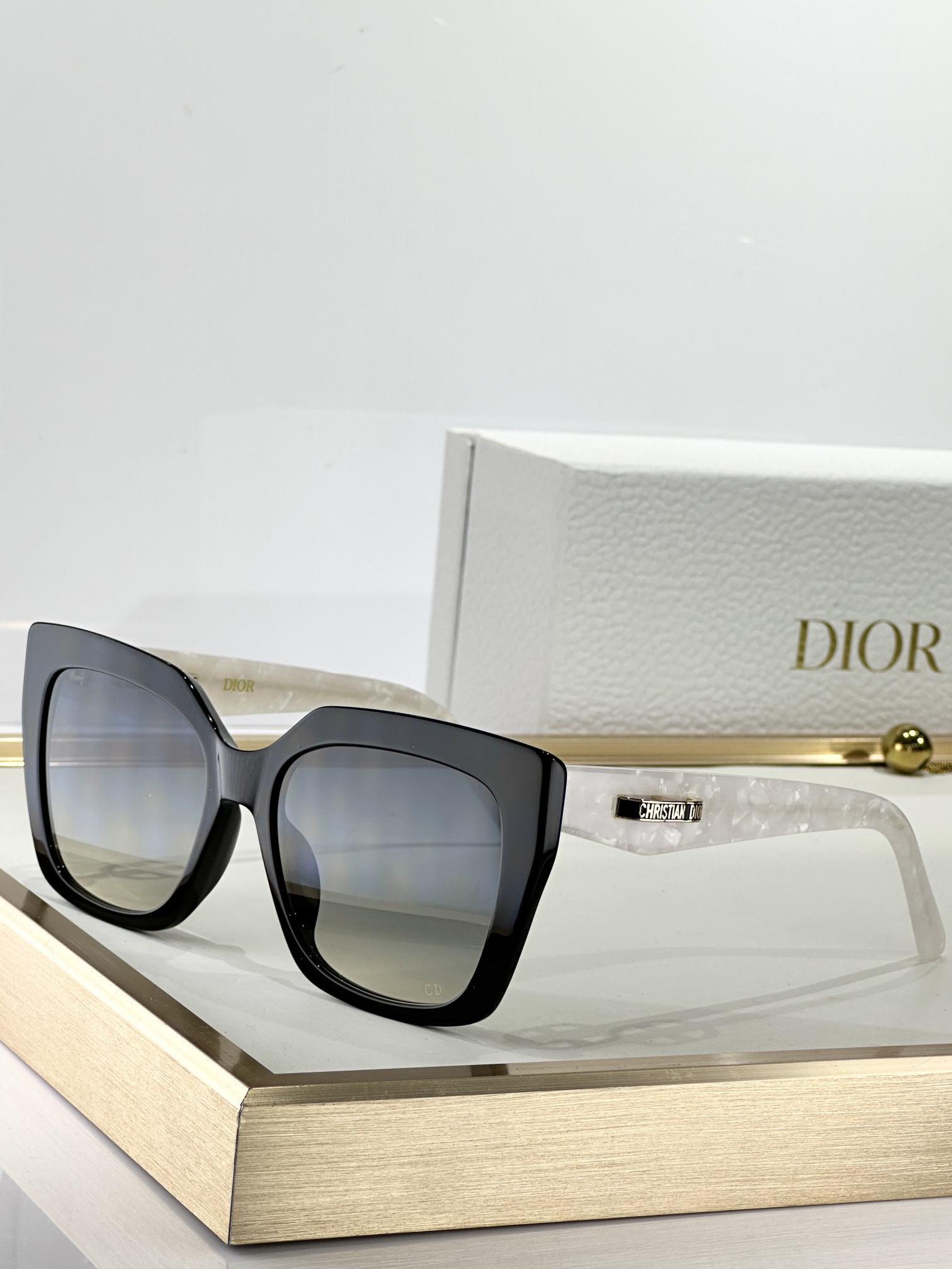  DIOR
MODCDior S5I
Size55口18 145
