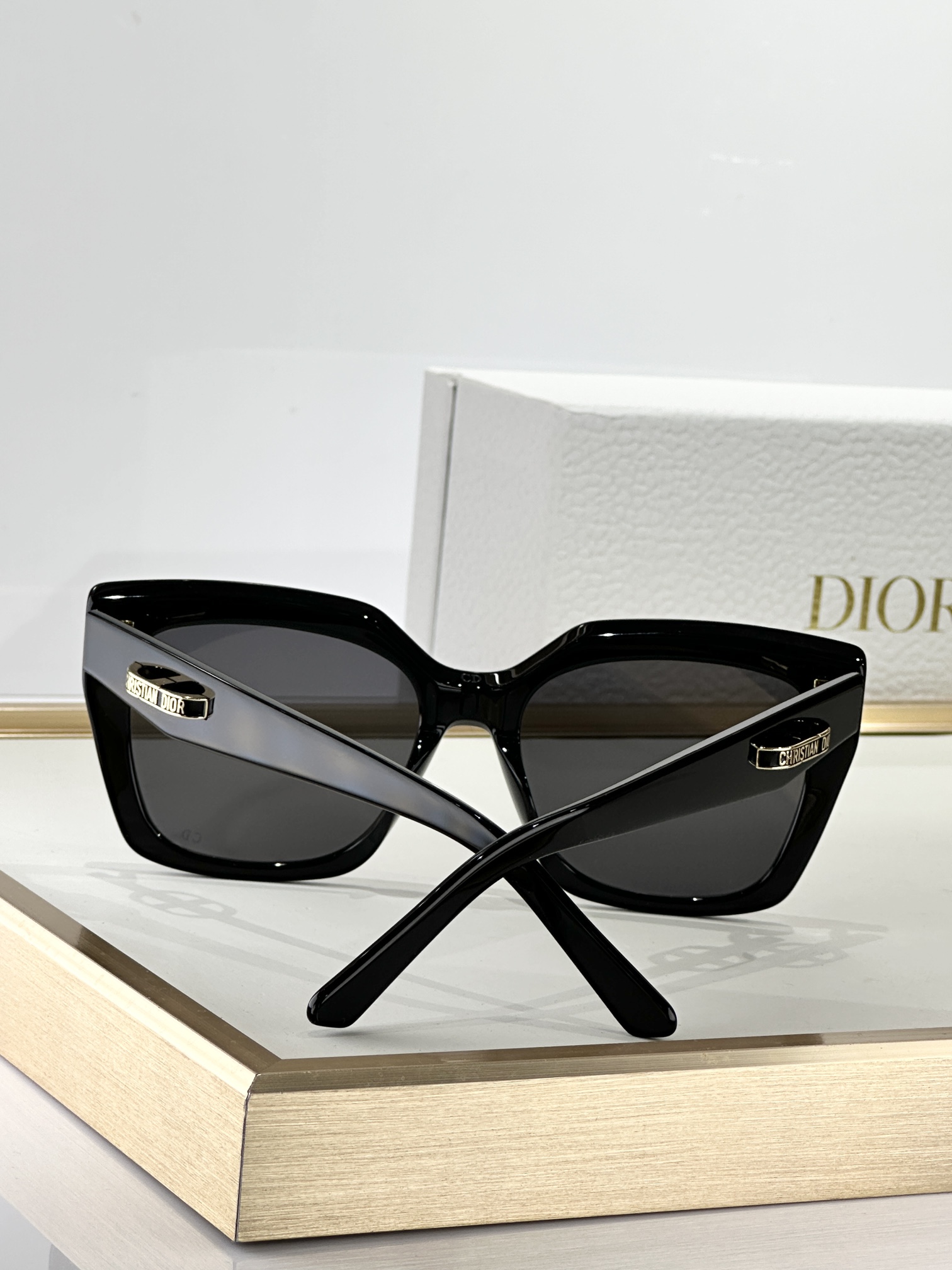  DIOR
MODCDior S5I
Size55口18 145
