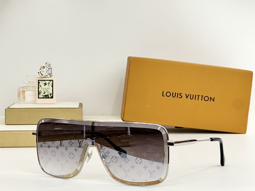  LOUIS VUITTO*
MODELZ2676U
SIZE：143-145

