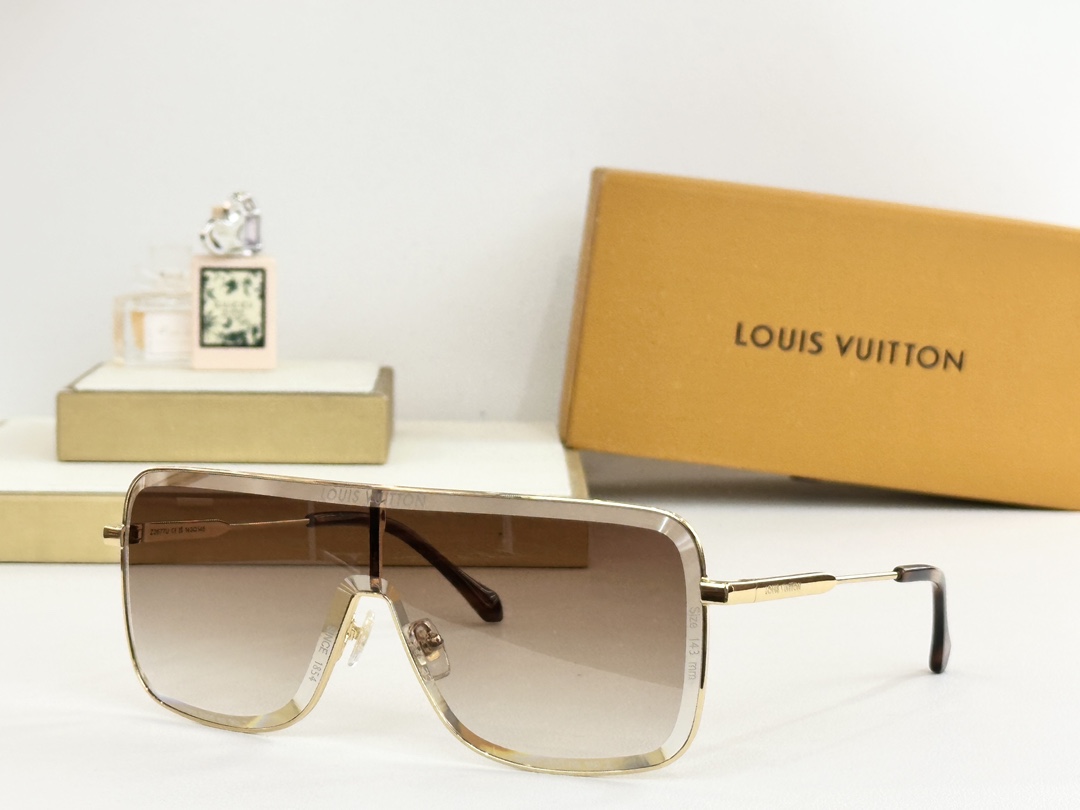  LOUIS VUITTO*
MODELZ2676U
SIZE：143-145
