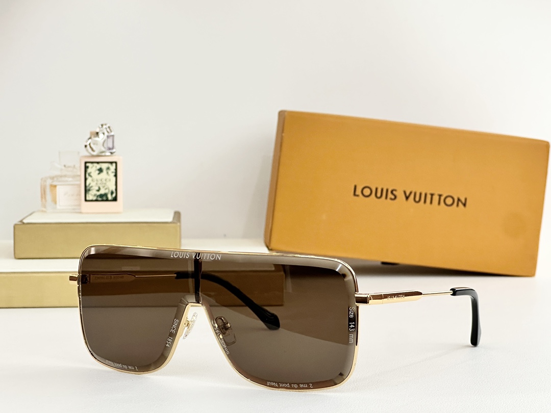  LOUIS VUITTO*
MODELZ2676U
SIZE：143-145
