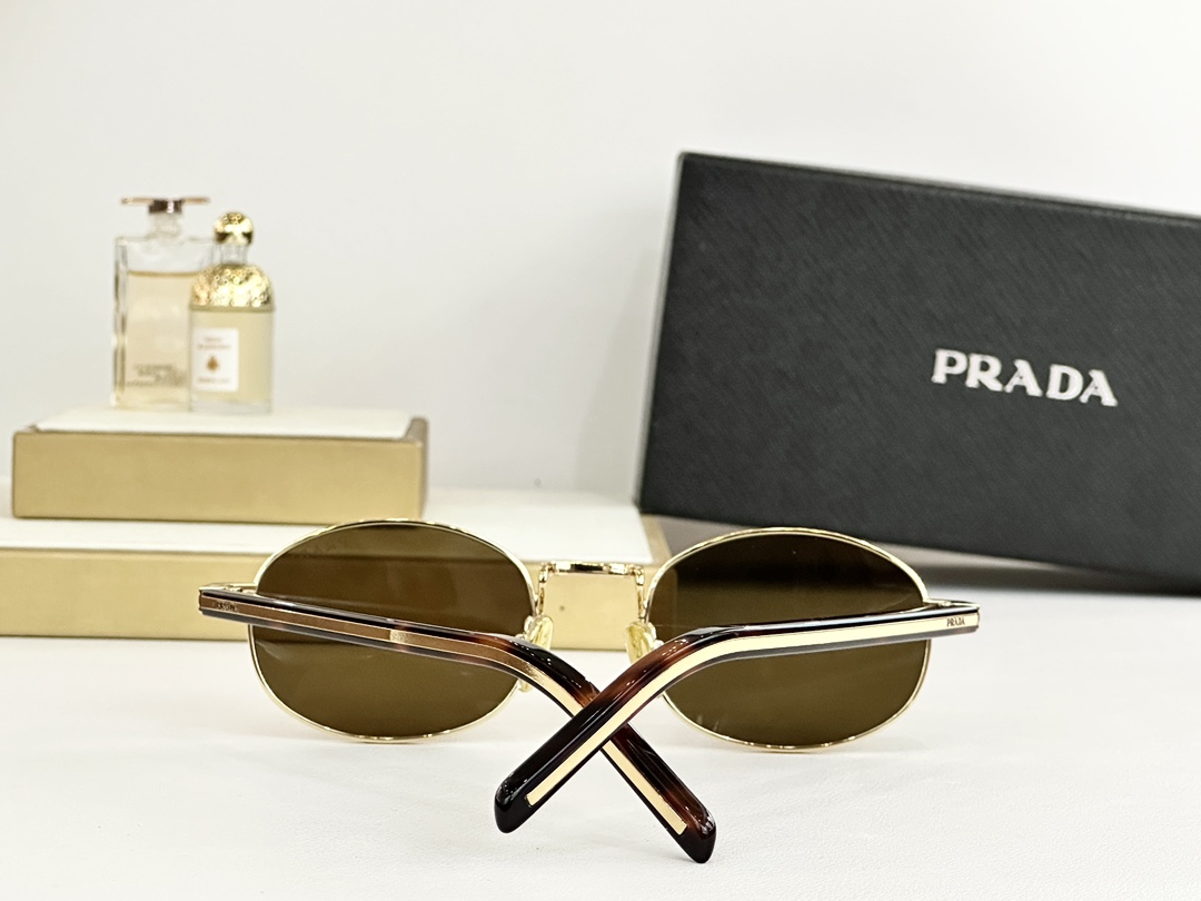 PRADA
Mod：PR B53S
Size：53-21 145
 
变色： 