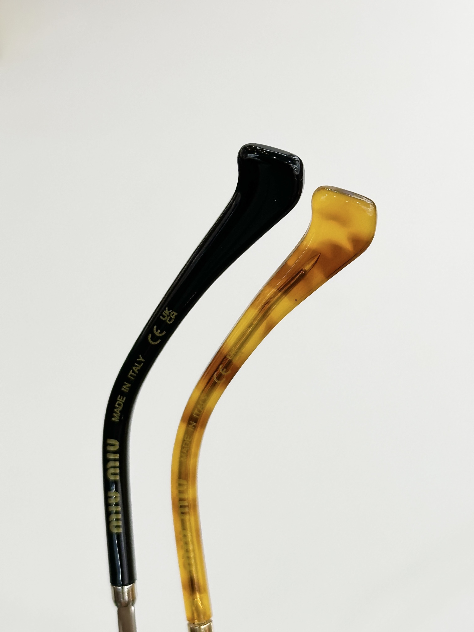  MIU MI*
MODELMU 99AV
SIZE：57口18-142
