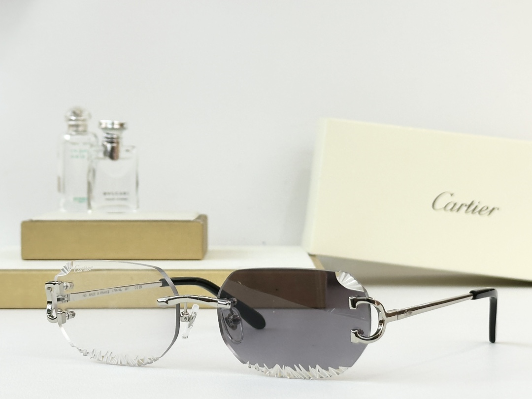  Cartier
MOD：CT08142J
MOD：58口18 140


