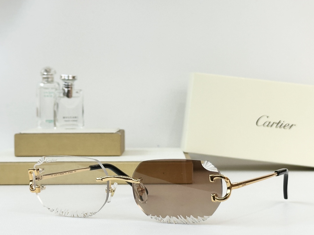  Cartier
MOD：CT08142J
MOD：58口18 140

