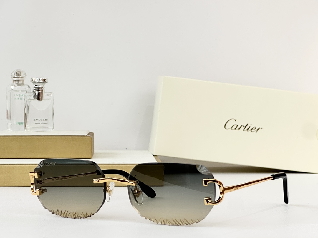  Cartier
MOD：CT08142J
MOD：58口18 140
