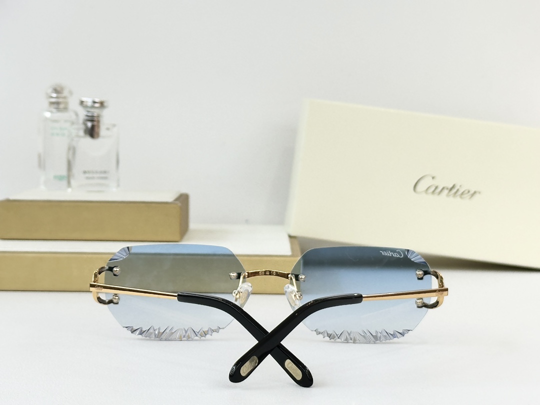  Cartier
MOD：CT08142J
MOD：58口18 140
