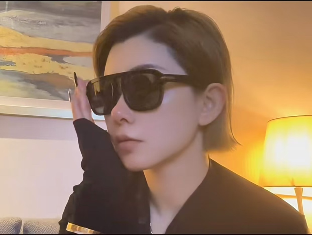  DIOR
MODDior Black Suit S15
Size52口19 145

