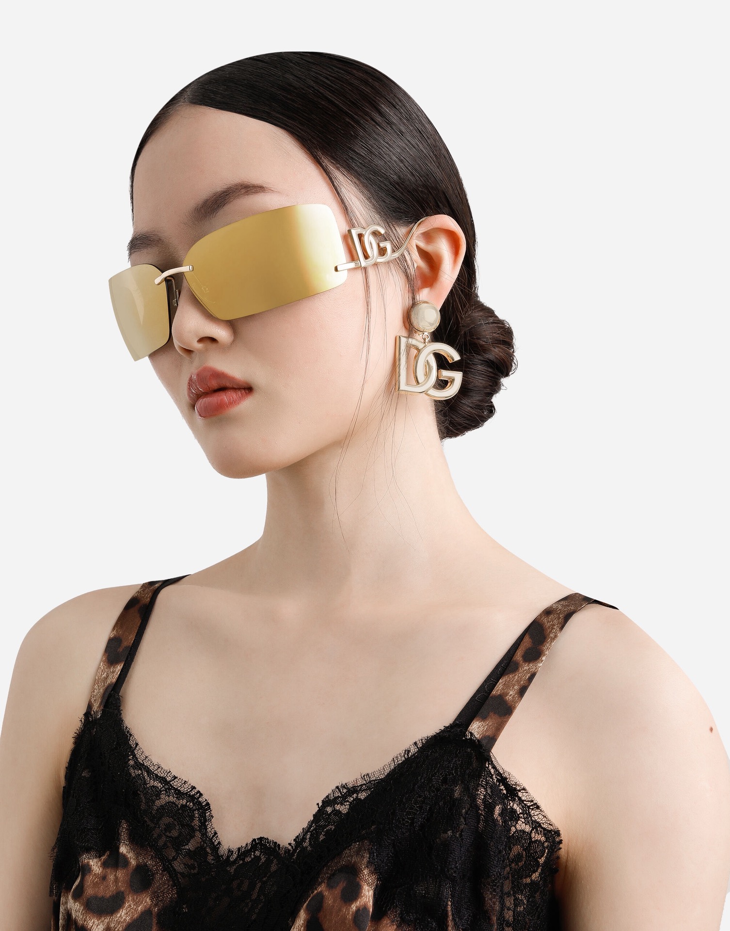  Dolce&Gabban*
MOD：DG 2319
Size：79口13 110

