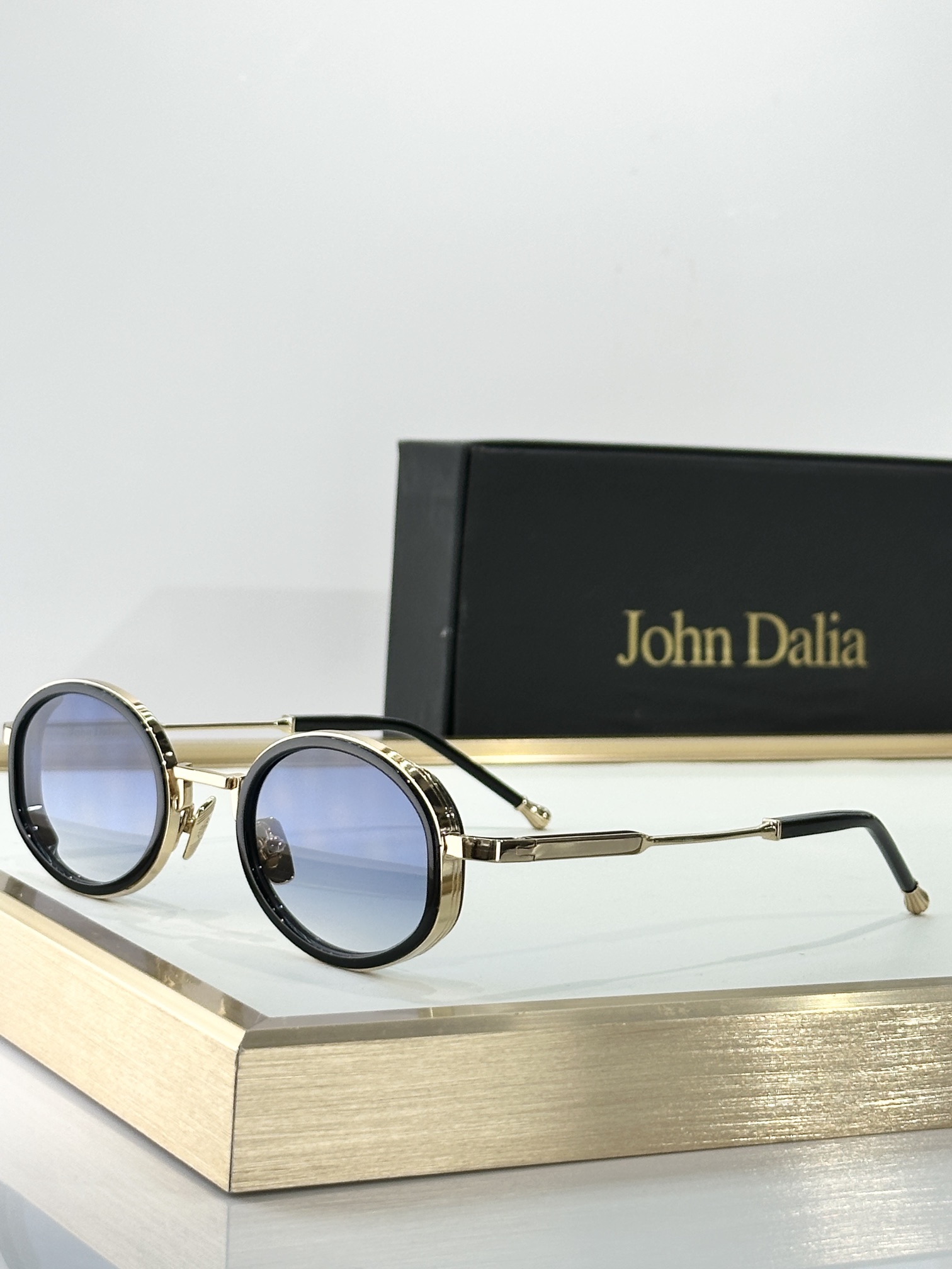 John Dali*Mod：Rise JaredSize：48-25-145One of a kind 