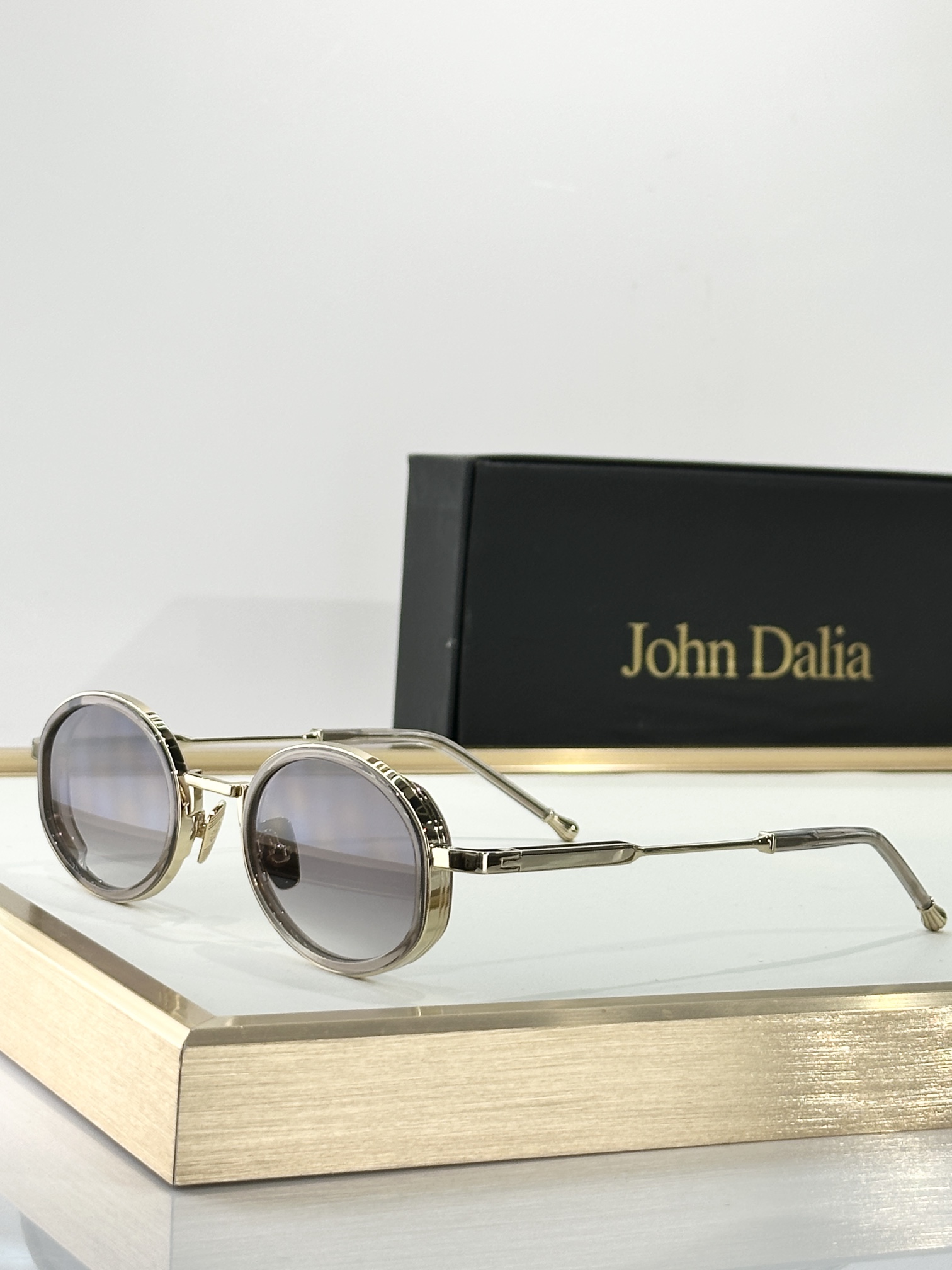 John Dali*Mod：Rise JaredSize：48-25-145One of a kind 