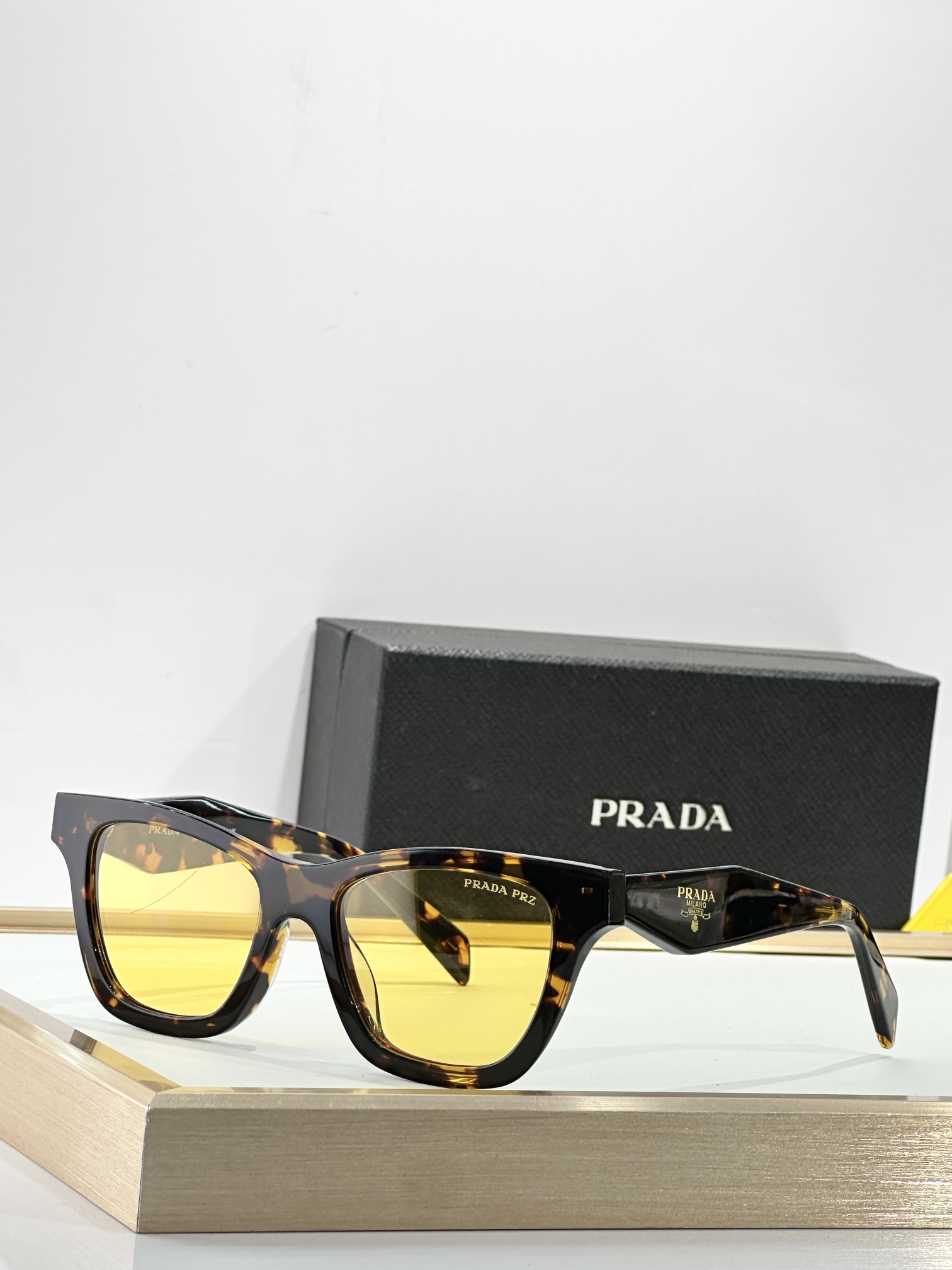  PRADA
MODEL：SPR C07S
SIZE：53口19-145
