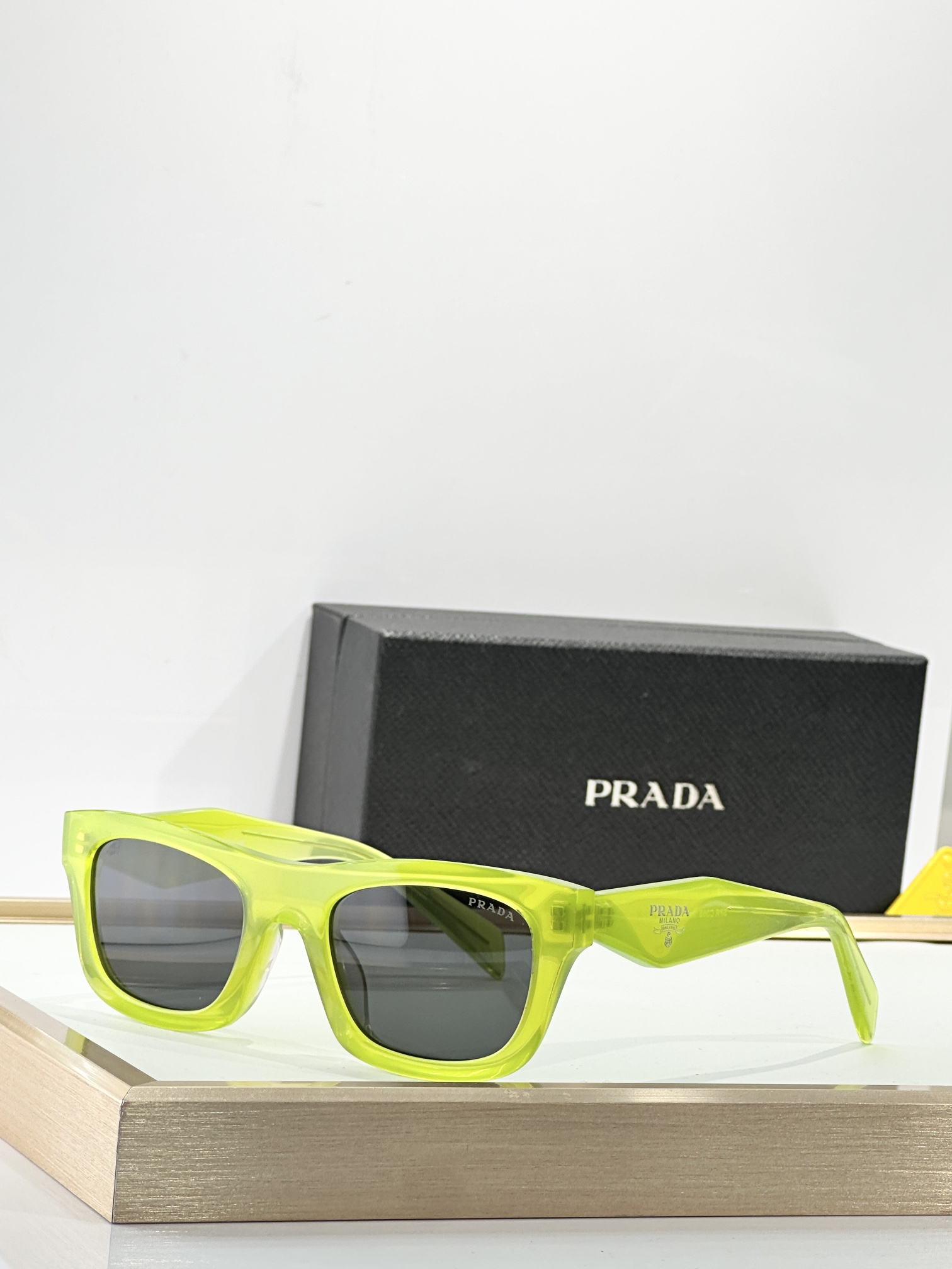  PRADA
MODEL：SPR C06S
SIZE：53口22-145
