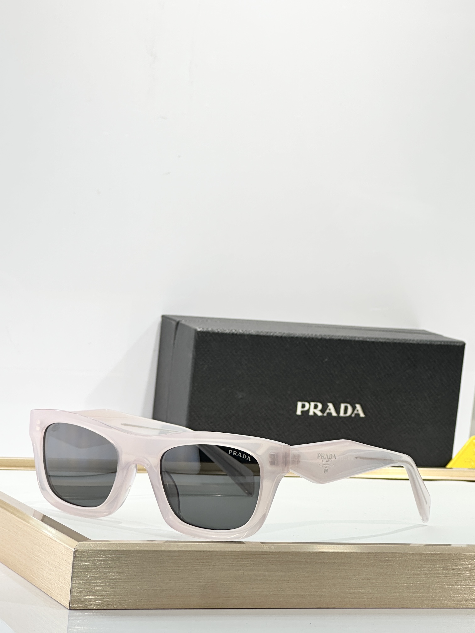  PRADA
MODEL：SPR C06S
SIZE：53口22-145
