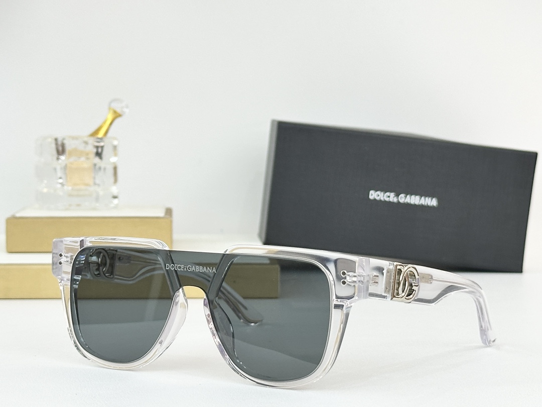  Dolce&Gabban*
MOD：DG6693
Size：52口20 145
