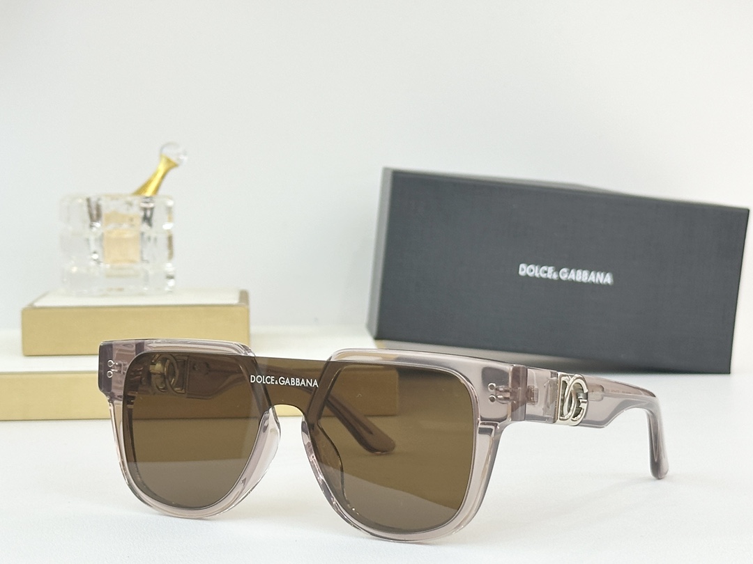  Dolce&Gabban*
MOD：DG6693
Size：52口20 145
