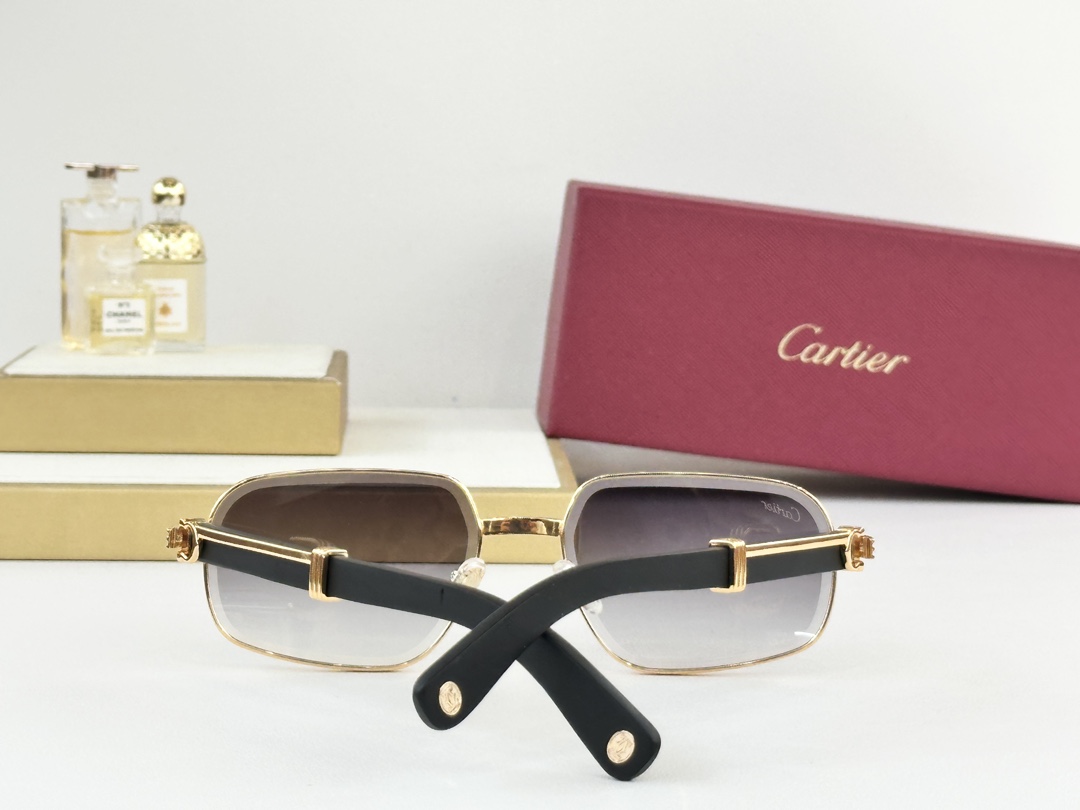 Cartie* 
MODEL：CT0691S
SIZE  59口18-145

变色：