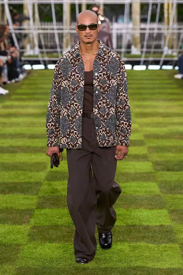  LOUIS VUITTO*
MODEL：Z2049U
SIZE：57口18-145
